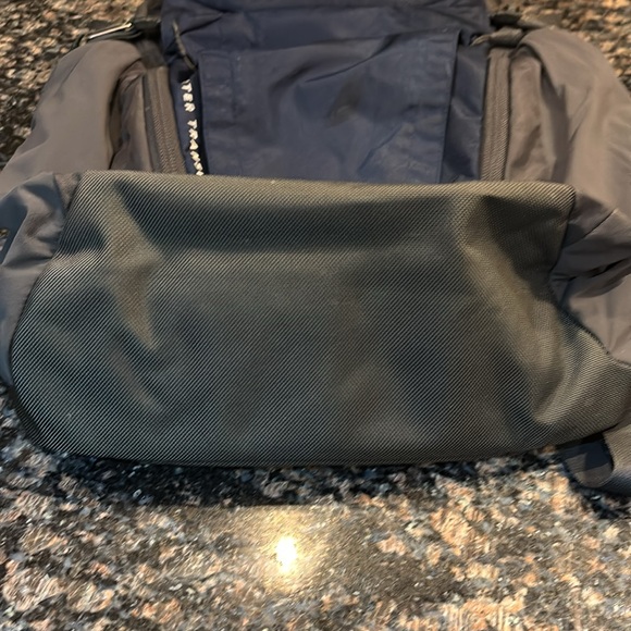 The North Face Router Transit backpack - Picture 15 of 16